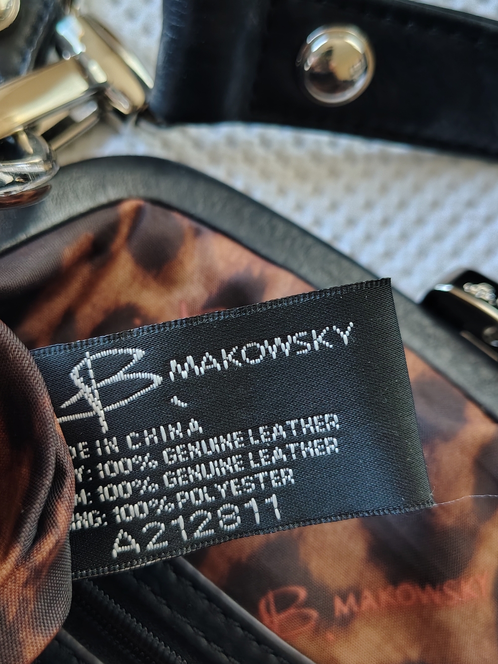 B Makowsky Black Leather Crossbody with Silver Hardware. - Picture 10 of 13